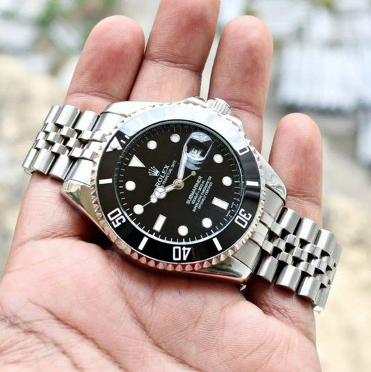 ROLEX SUBMARINER DATE (BLACK - SILVER)