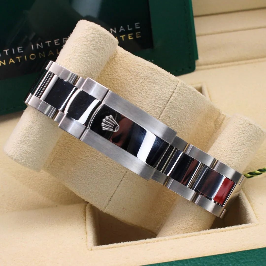 ROLEX OYSTER PERPETUAL DATE- JUST